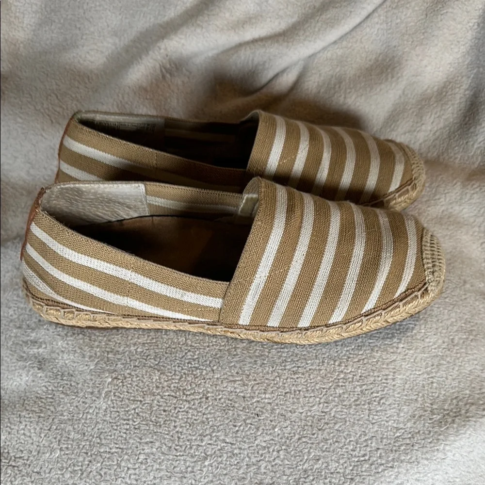 Vionic Valeri Slip On Sand Stripe Tan Espadrille Flats Size 7.5